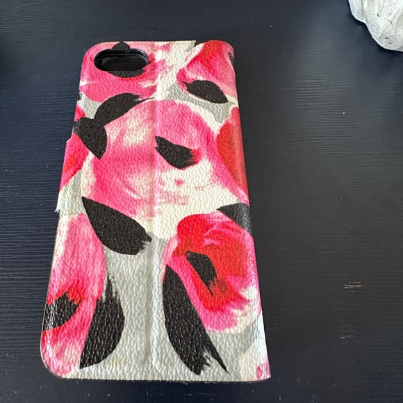 Kate Spade iPhone 8 Phone Case Mille Drive Street Rose Bed - Picture 2 of 4